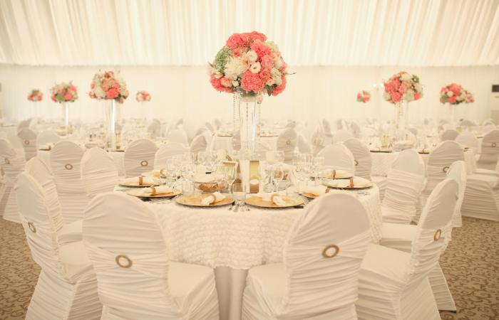 Wedding head table decor