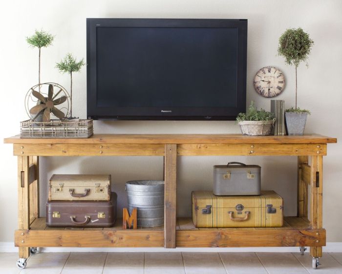 Under tv table decor