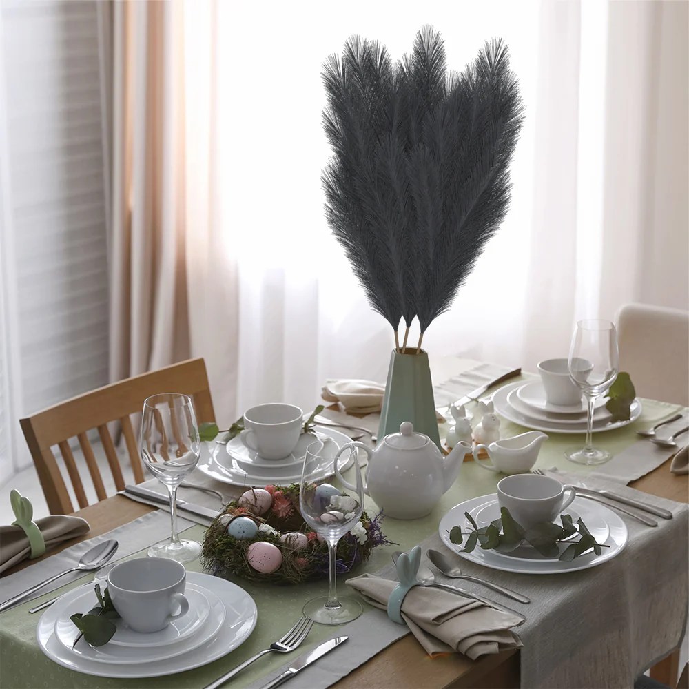 Pampas grass table decor