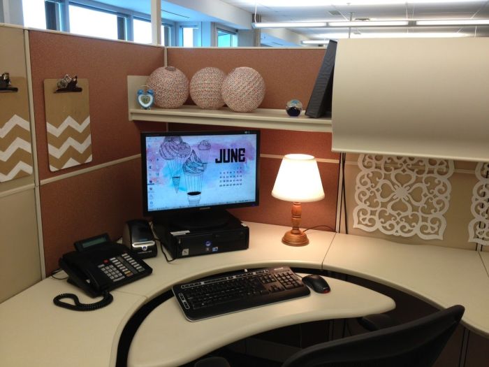 Cubicle desk decor ideas