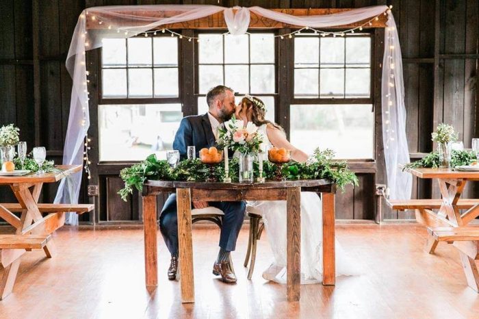 Wedding farm table decor