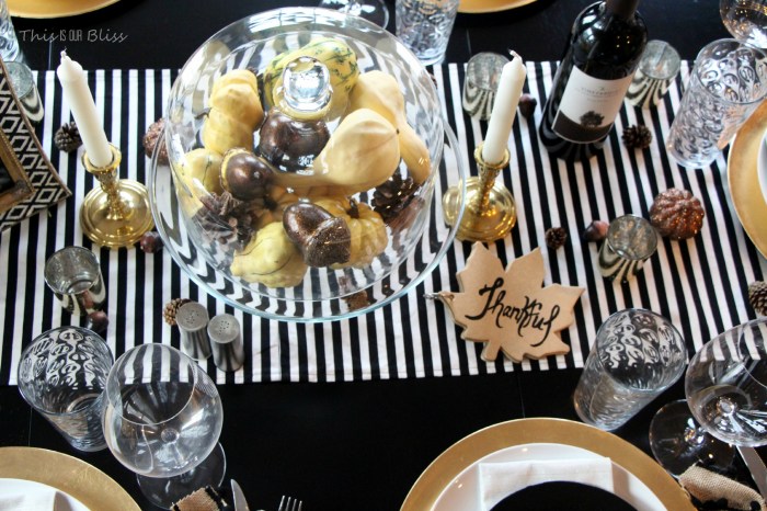 Black white and gold table decor