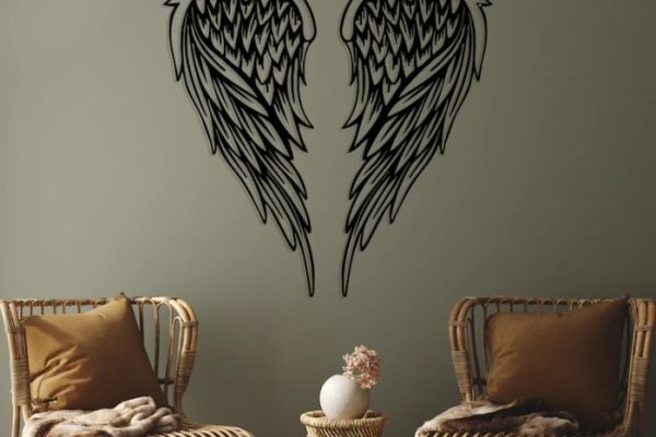 Metal angel wings wall decor