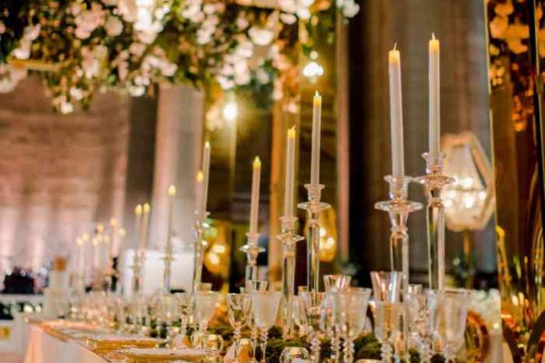 Gold table decor wedding